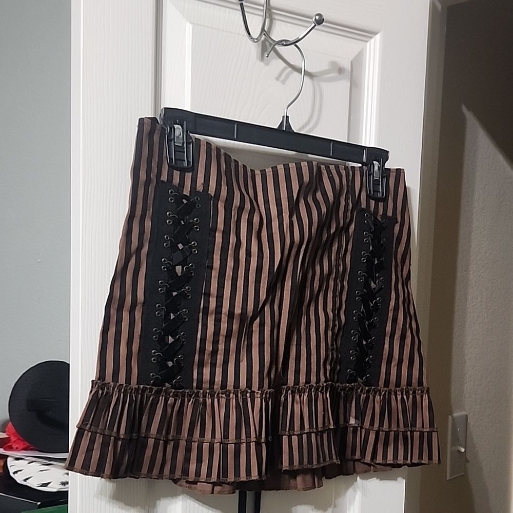Brown and Black Mini Bubble Skirt with Ruffled Pleats for Casual Night Out
